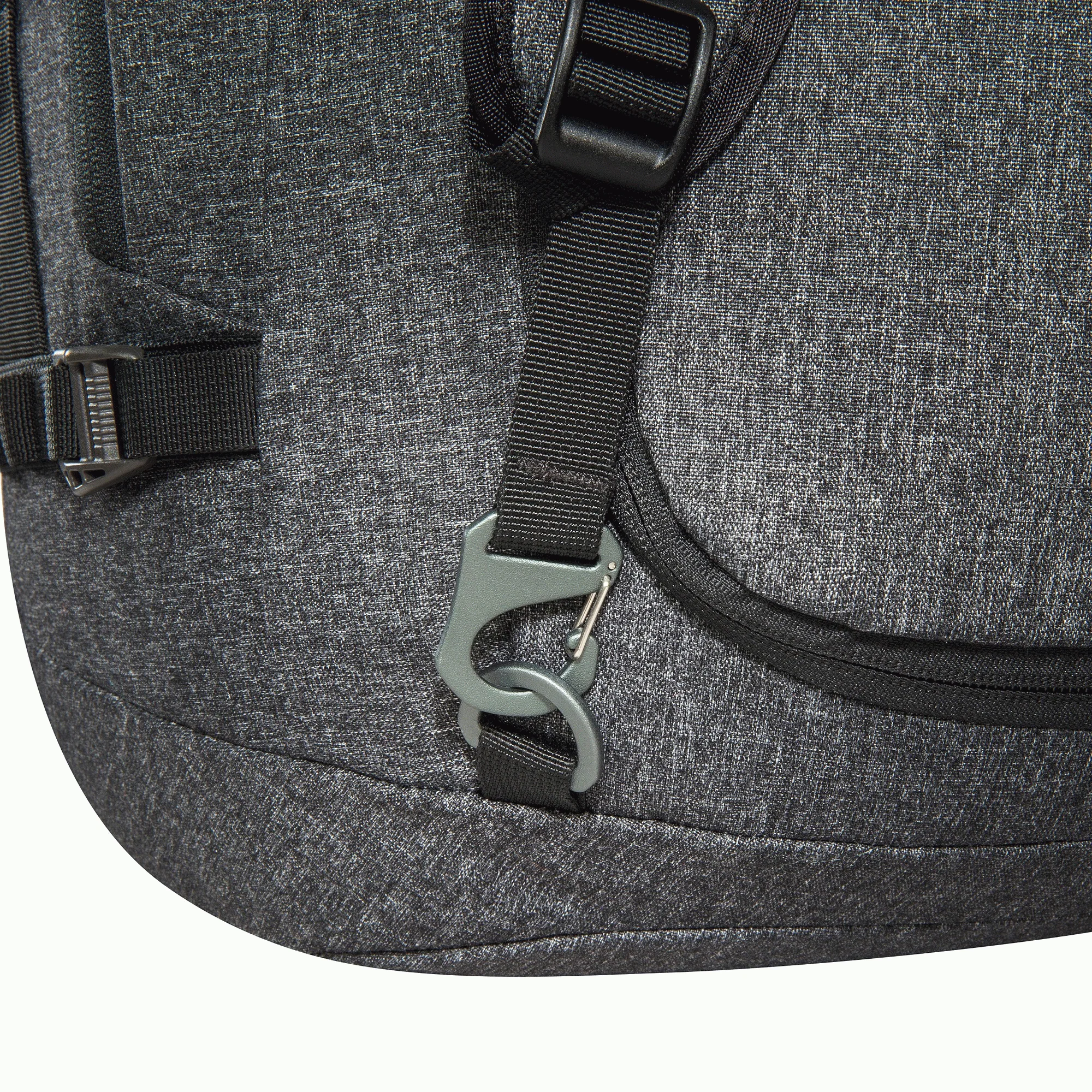 Duffle Bag 65 - Image 9