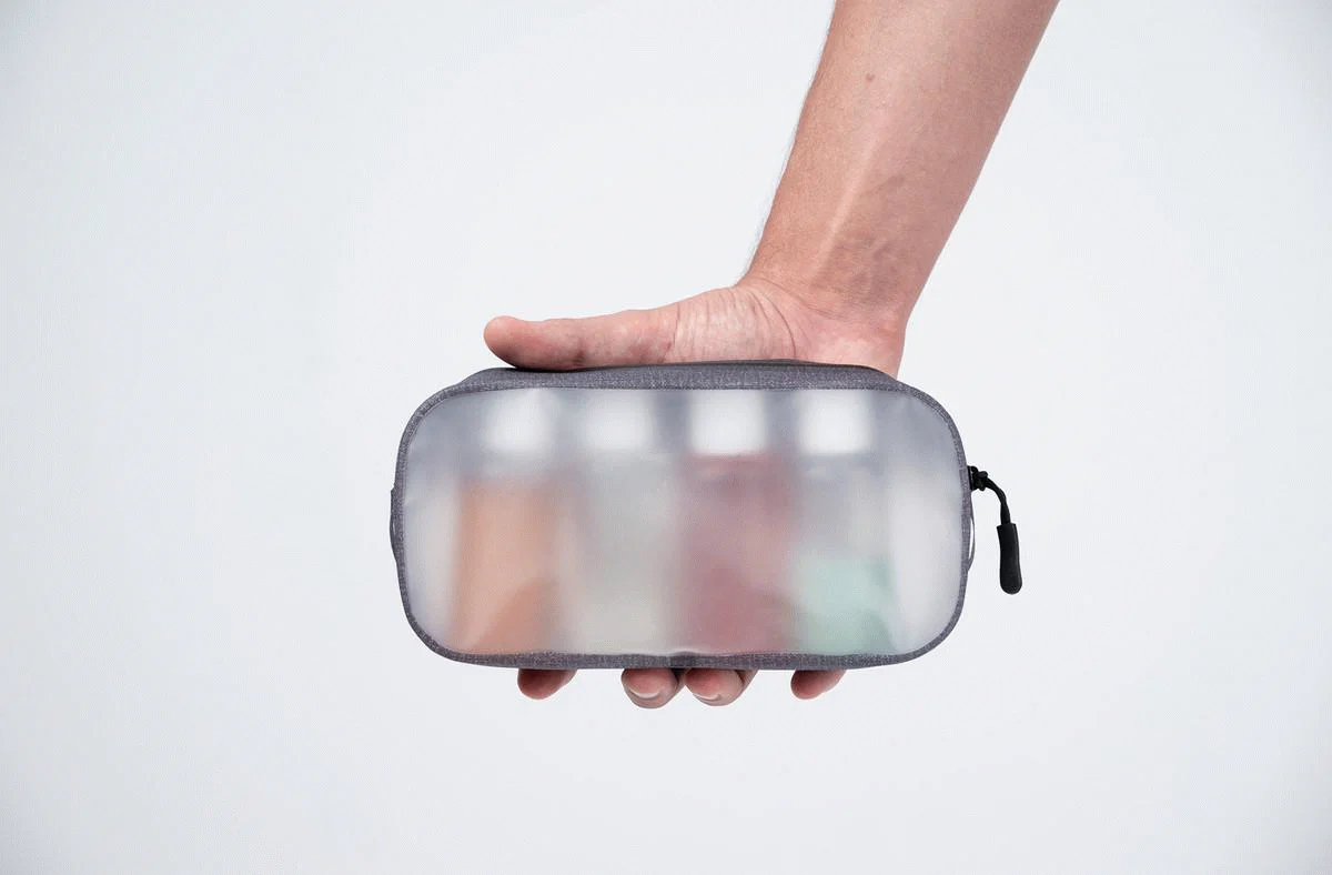 Hanging Toiletry Kit Minimalist -Light - Image 14