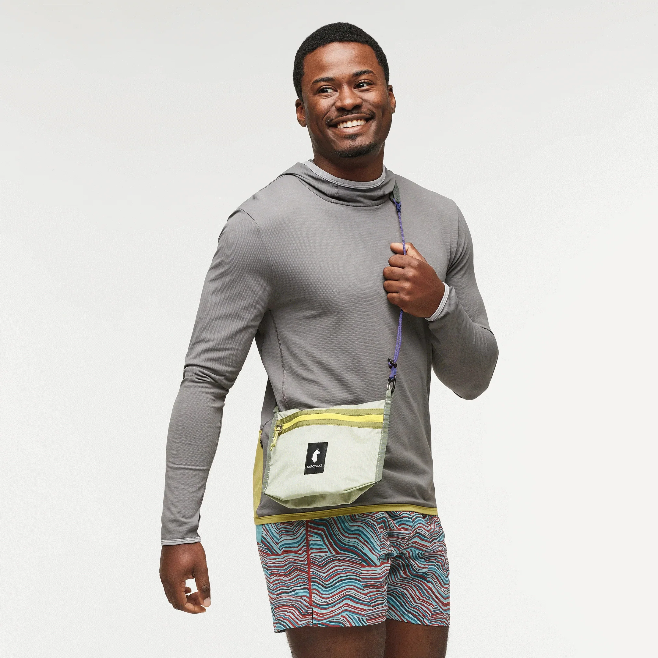 Lista 2L Lightweight Crossbody Bag - Image 8