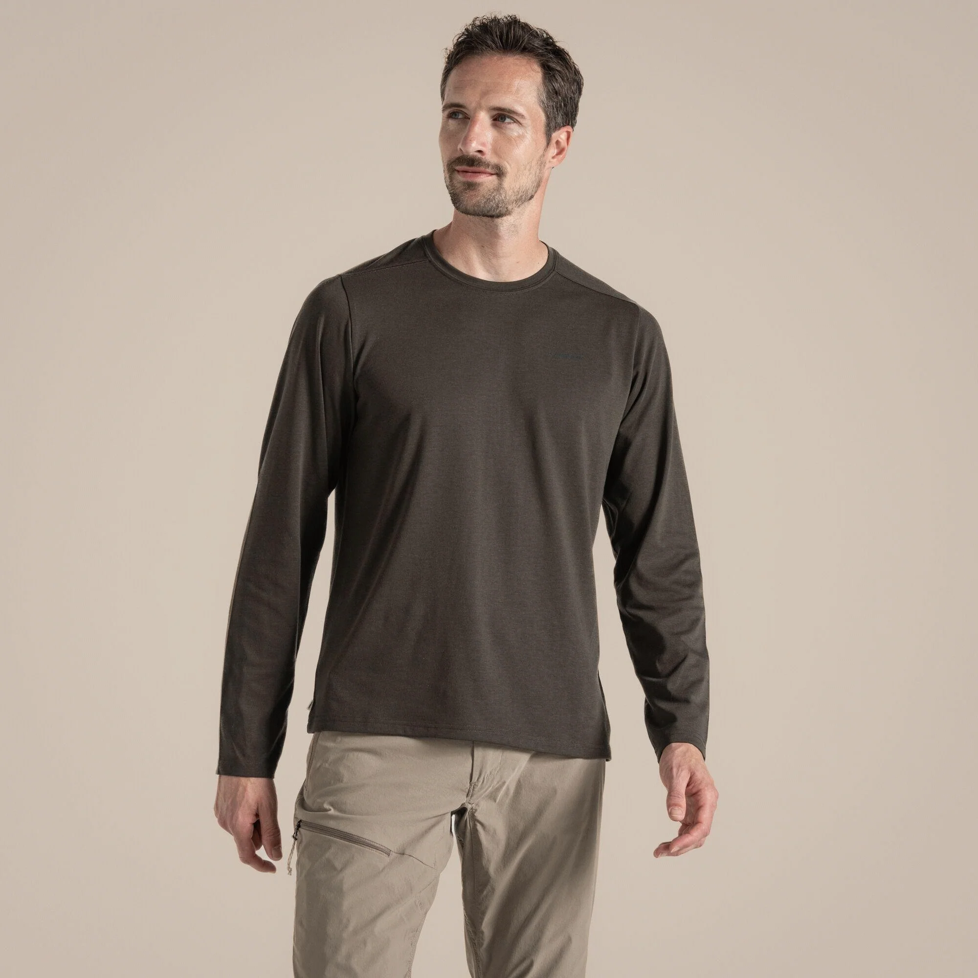 NosiLife Abel Long Sleeved T-Shirt - Image 11