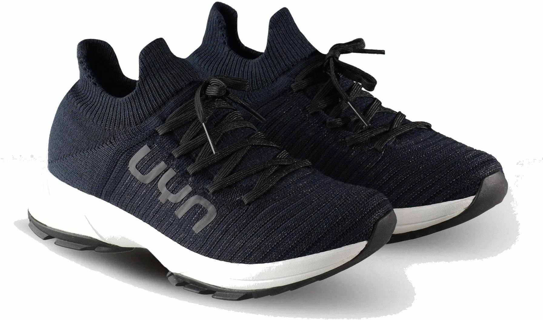 WOMAN LACES TREK SHOES