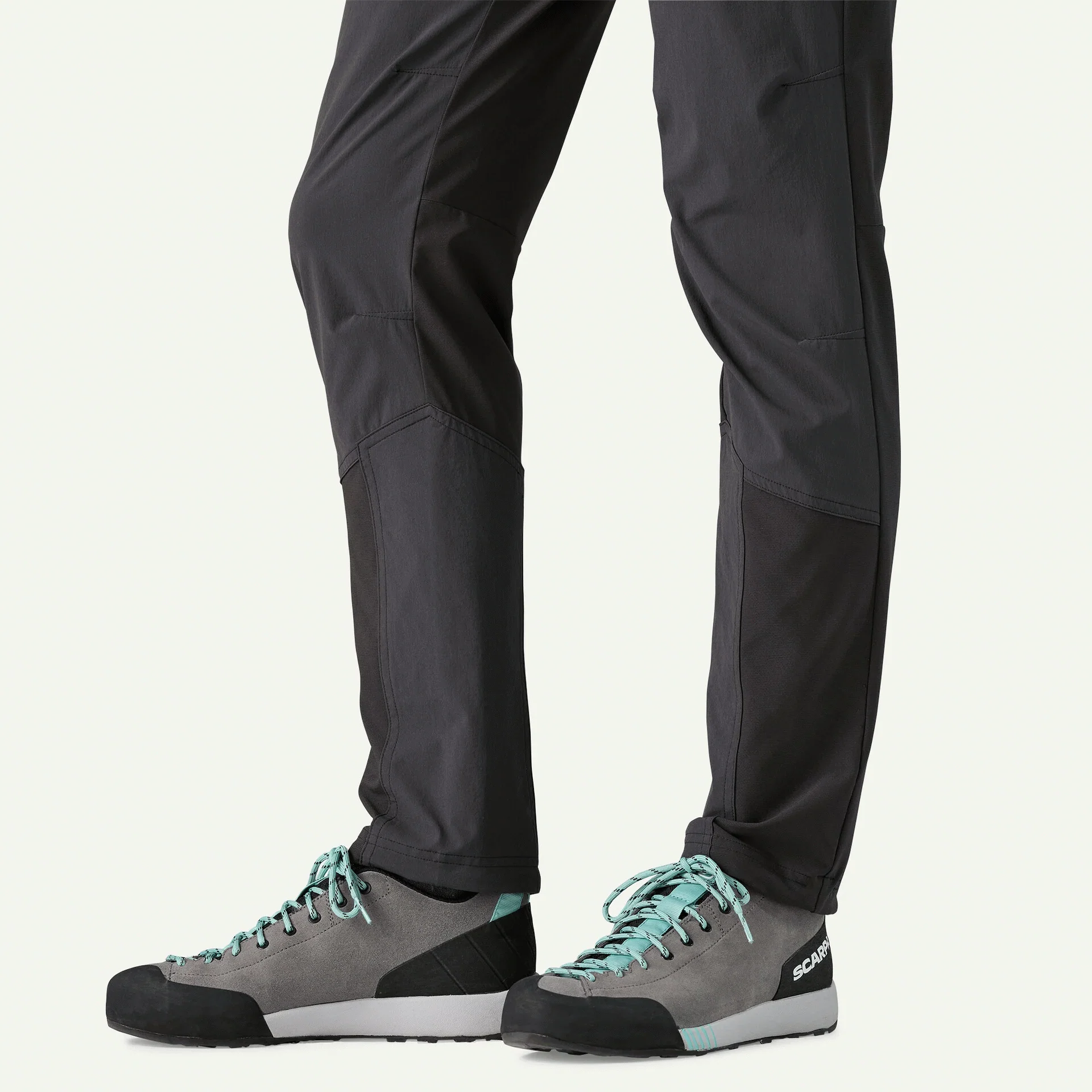 W's Terravia Alpine Pants - Image 2
