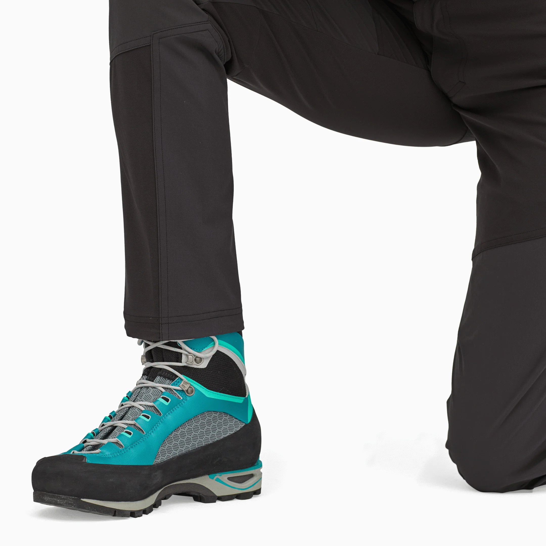 W's Terravia Alpine Pants - Reg - Image 7